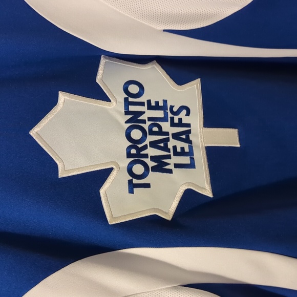 Toronto Maple Leafs Jersey - Picture 5 of 10